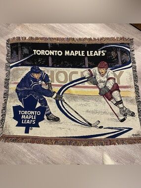 Toronto Maple Leafs Woven Blanket NHL Throw Man Cave Decor Gift hockey fringe